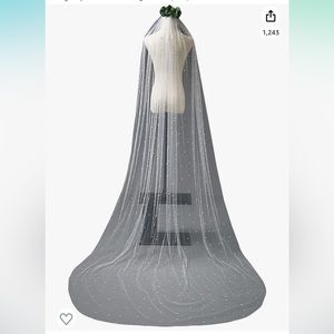 Amazon - azaleas Wedding pearl Veil w/ Comb - Never worn